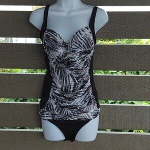 Skye women's swimwear bikini size Large‎